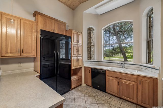 4125 County Road 251, Hondo, TX 78861
