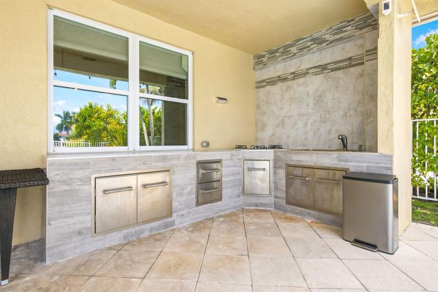 3766 W Gardenia Avenue, Weston, FL 33332