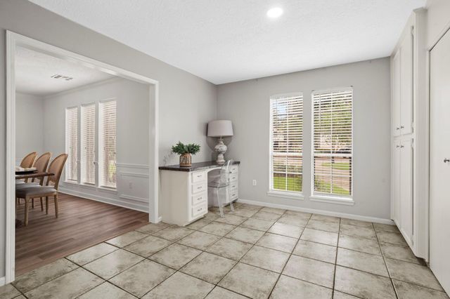 8206 Colonial Oaks Lane, Spring, TX 77379