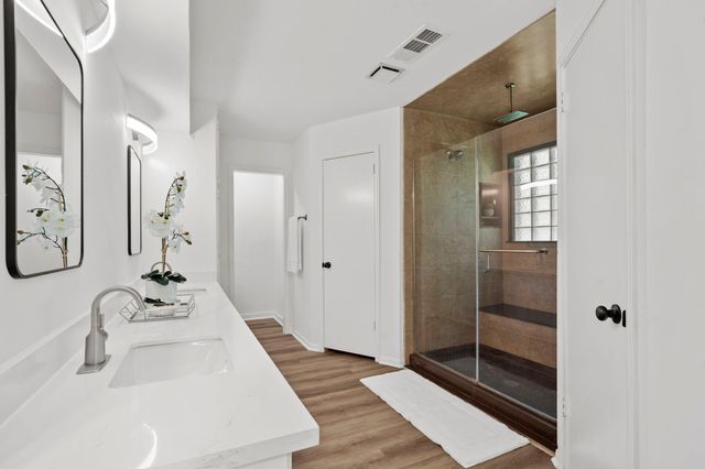8206 Colonial Oaks Lane, Spring, TX 77379