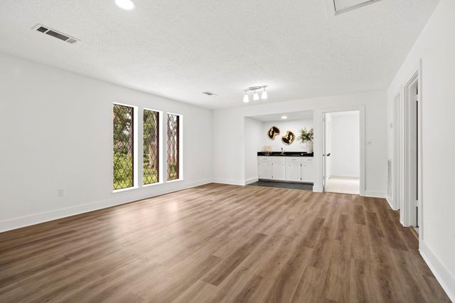 8206 Colonial Oaks Lane, Spring, TX 77379