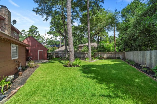 8206 Colonial Oaks Lane, Spring, TX 77379