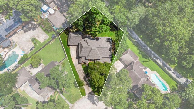 8206 Colonial Oaks Lane, Spring, TX 77379