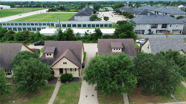 3360 Keefer Loop, College Station, TX 77845