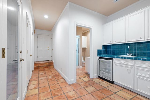 3 Crabapple CT, The Hills, TX 78738