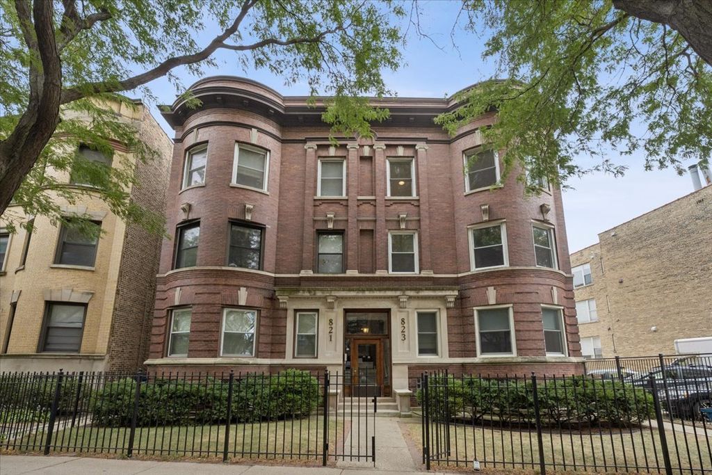 823 W Belle Plaine Avenue 3, Chicago, IL 60613 — exterior