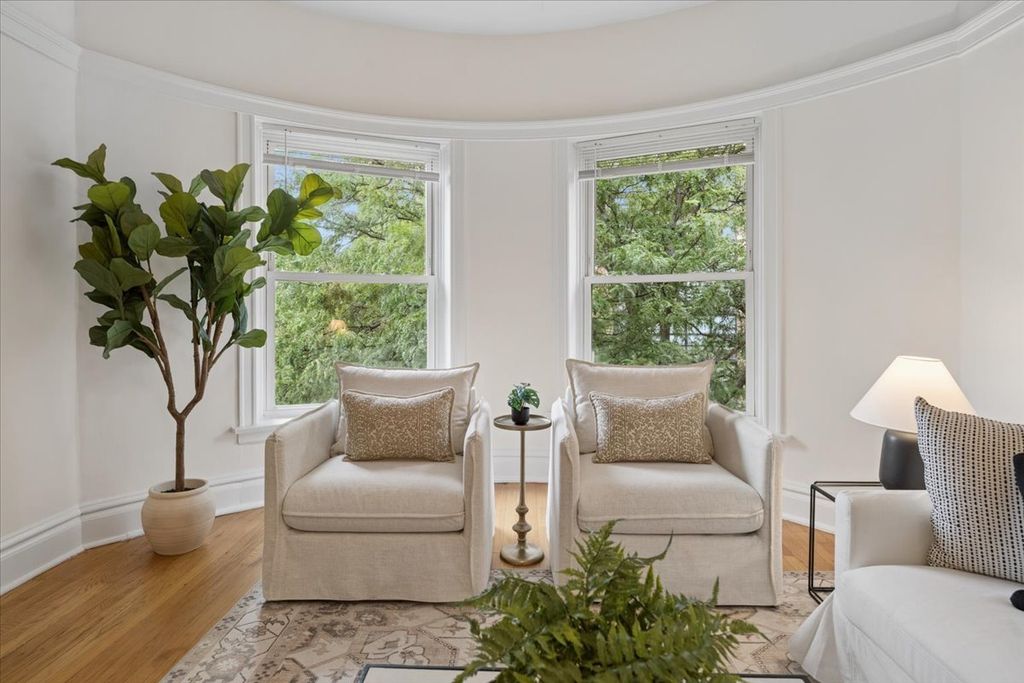 823 W Belle Plaine Avenue 3, Chicago, IL 60613 — photo 4