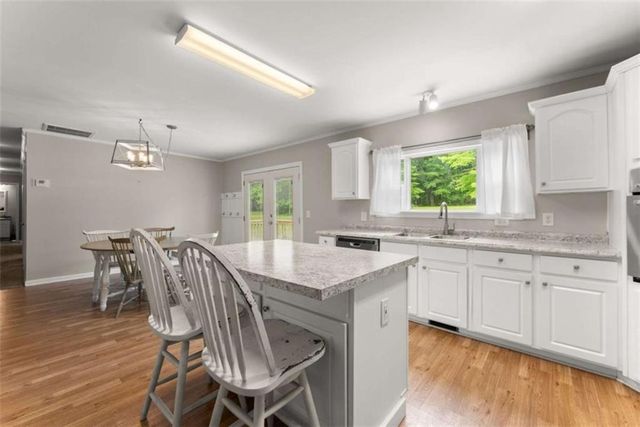 82 Bobbys Drive, Cleveland, GA 30528