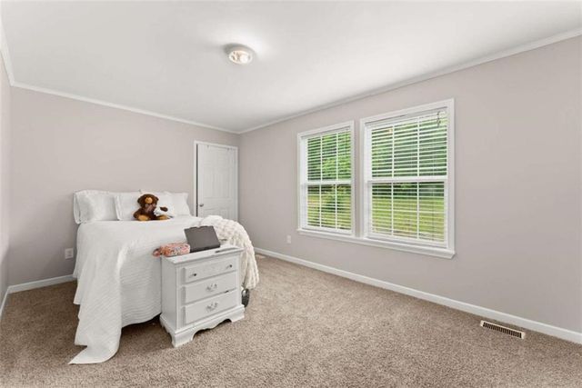 82 Bobbys Drive, Cleveland, GA 30528