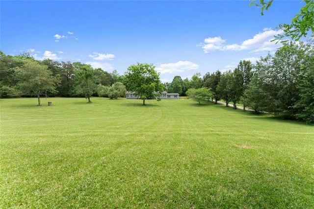 82 Bobbys Drive, Cleveland, GA 30528
