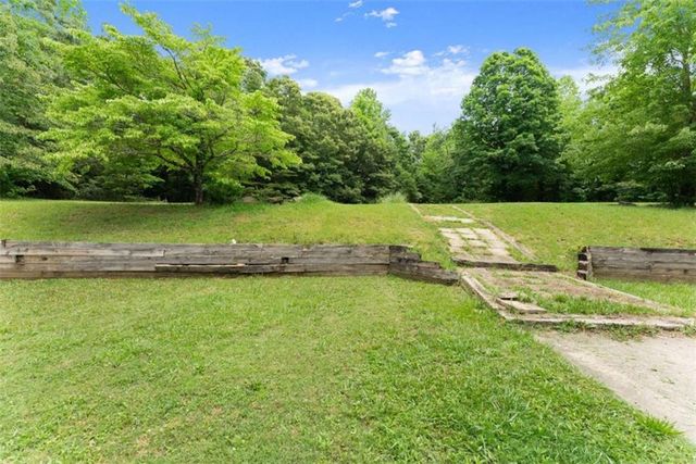 82 Bobbys Drive, Cleveland, GA 30528