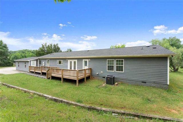 82 Bobbys Drive, Cleveland, GA 30528