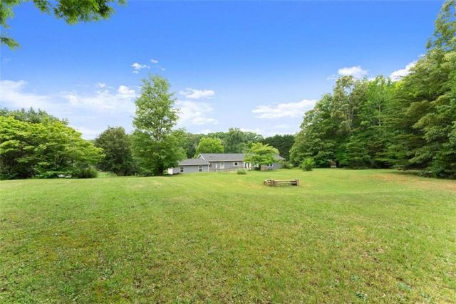 82 Bobbys Drive, Cleveland, GA 30528