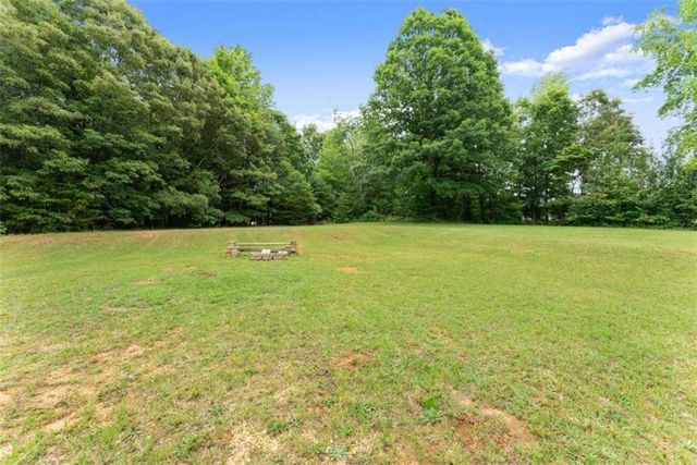 82 Bobbys Drive, Cleveland, GA 30528