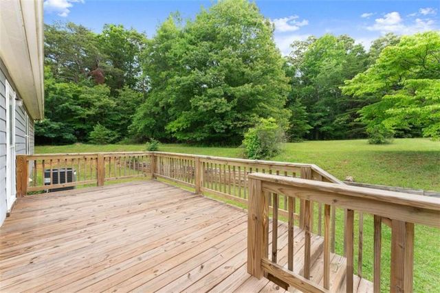82 Bobbys Drive, Cleveland, GA 30528