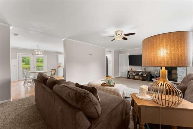 82 Bobbys Drive, Cleveland, GA 30528