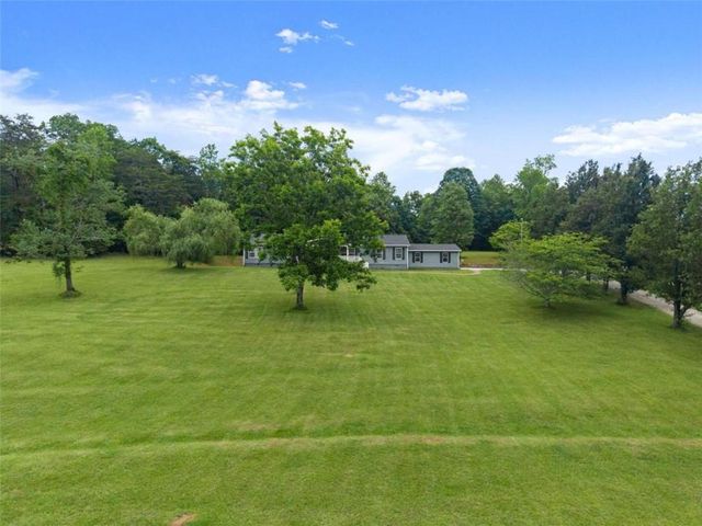 82 Bobbys Drive, Cleveland, GA 30528