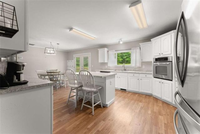 82 Bobbys Drive, Cleveland, GA 30528