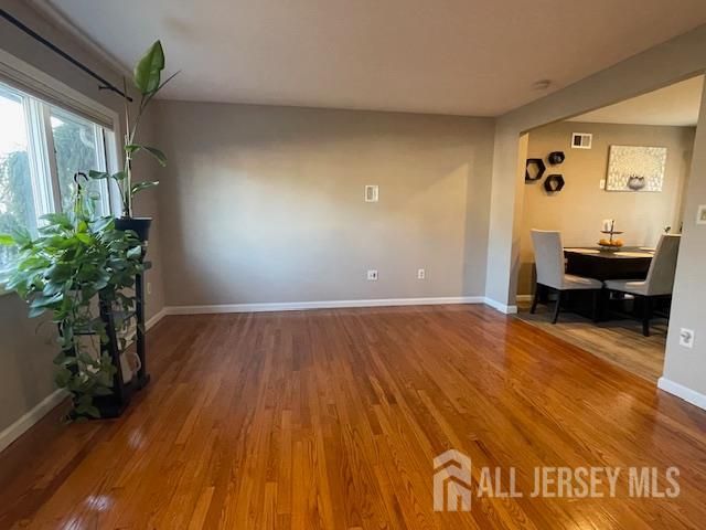 189 McFarlane Road, Colonia, NJ 07067