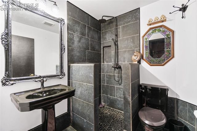 2804 Straus Lane, Colorado Springs, CO 80907