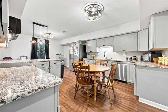 106 Northside Drive, Calhoun, GA 30701
