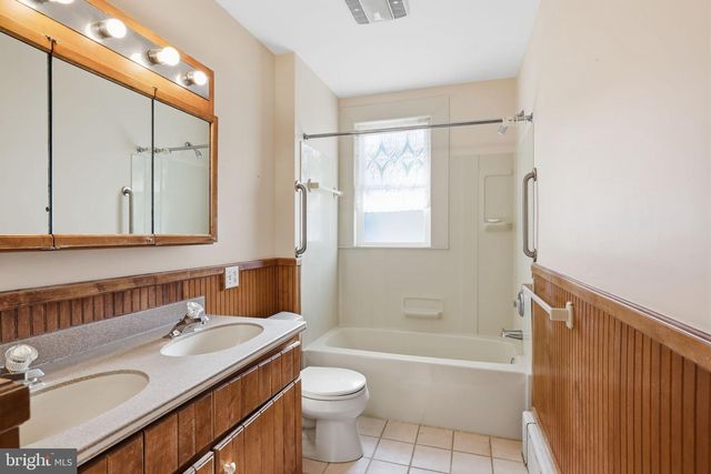 309 VINE ST, Perkasie, PA 18944