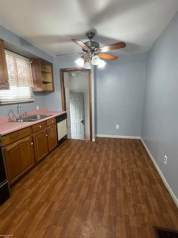 16173 Forest Avenue, Eastpointe, MI 48021