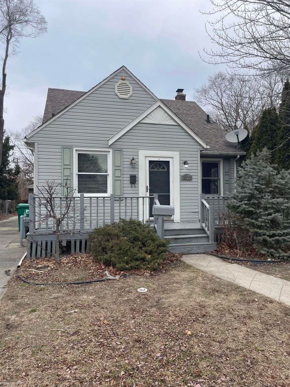 16173 Forest Avenue, Eastpointe, MI 48021
