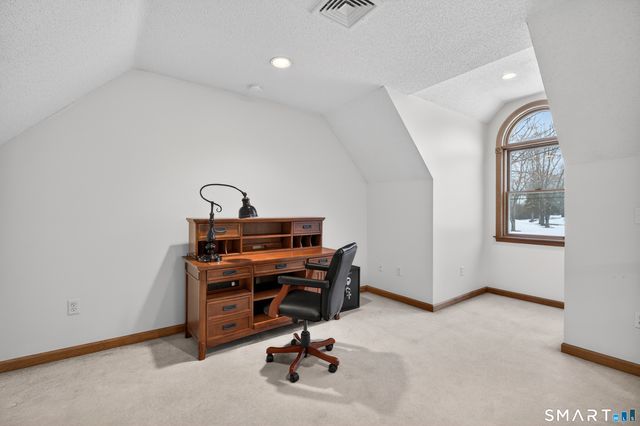 316 West Road, Colchester, CT 06415