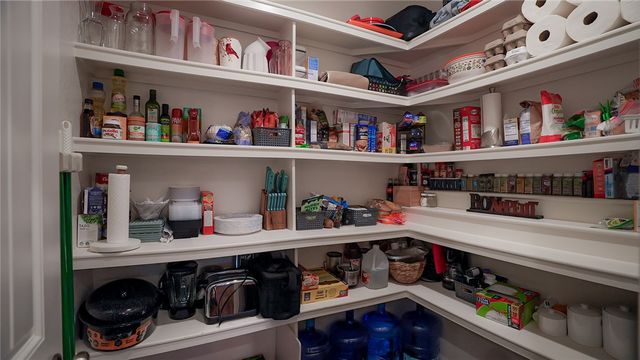 2113 Mountain Wind Loop, Bryan, TX 77807