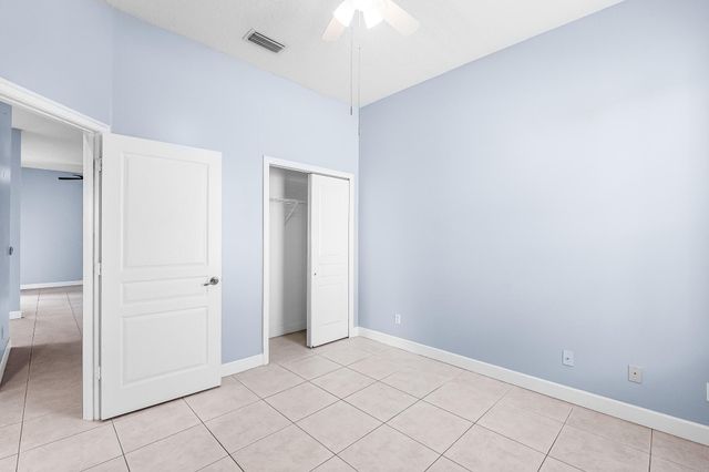 615 NE Canoe Park Circle, Port St. Lucie, Port St Lucie, FL 34983