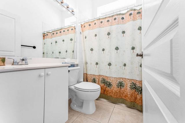 615 NE Canoe Park Circle, Port St. Lucie, Port St Lucie, FL 34983