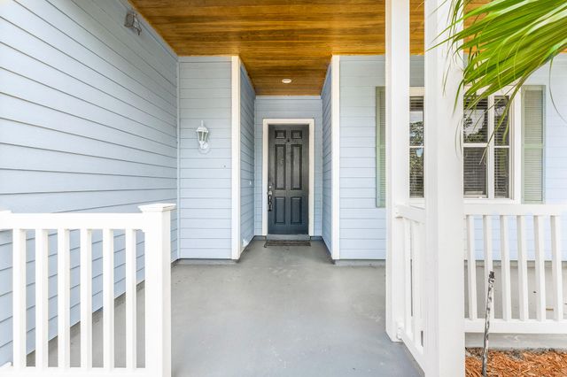 615 NE Canoe Park Circle, Port St. Lucie, Port St Lucie, FL 34983