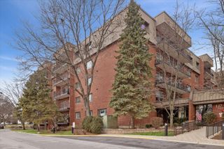 127 Acacia Circle 508, Indian Head Park, IL 60525