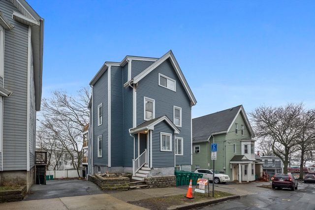 60 Tudor 1, Lynn, MA 01902