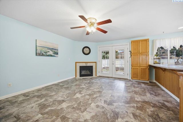 6012 Fenway Dr, Pasco, WA 99301