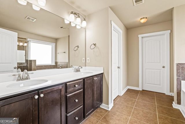 2600 Wevok Way, Grayson, GA 30017