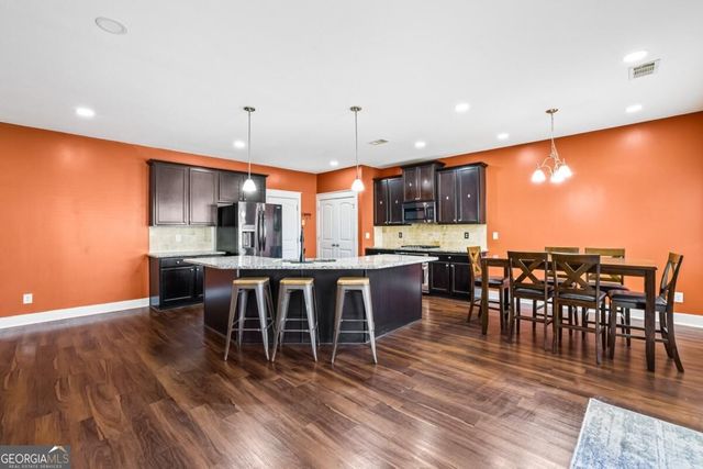 2600 Wevok Way, Grayson, GA 30017