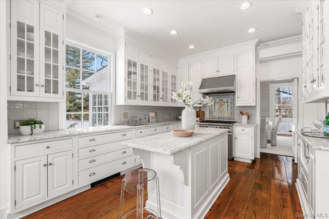 77 Pleasant Ridge Road, Harrison, NY 10528