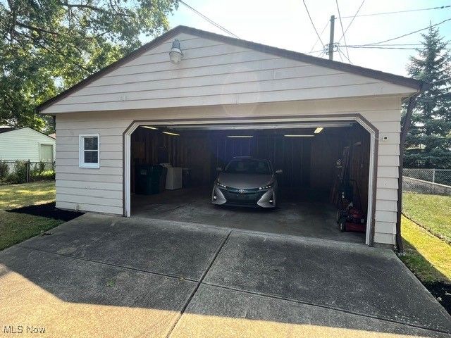 484 E 328th Street, Willowick, OH 44095