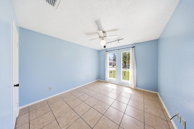 6907 Foxhurst Lane, Humble, TX 77338