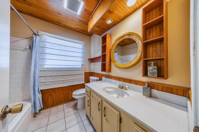 6907 Foxhurst Lane, Humble, TX 77338