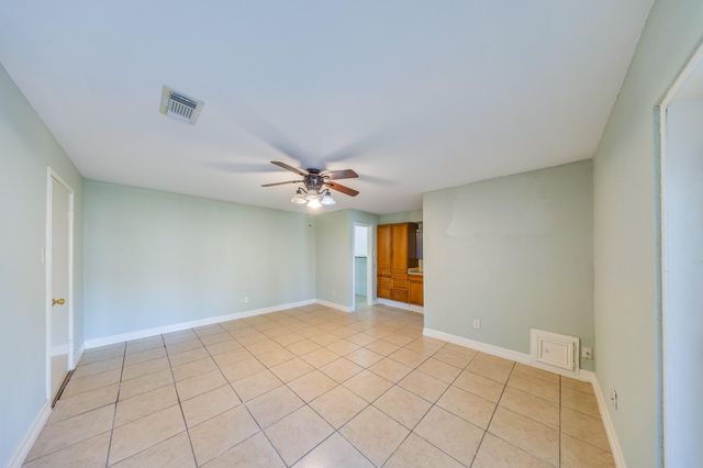 6907 Foxhurst Lane, Humble, TX 77338