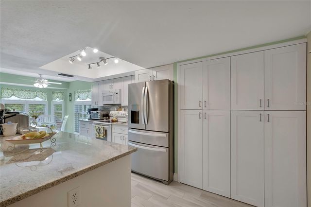 7052 SPARKLING CREEK COURT, Spring Hill, FL 34606