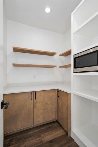 5901 S Clay Avenue, Springfield, MO 65810