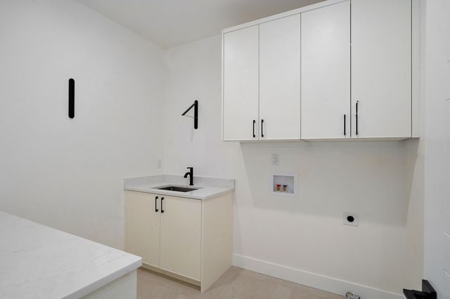 5901 S Clay Avenue, Springfield, MO 65810