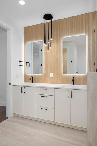 5901 S Clay Avenue, Springfield, MO 65810