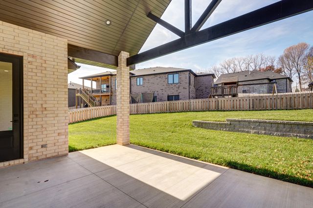 5901 S Clay Avenue, Springfield, MO 65810