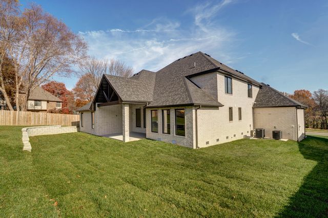 5901 S Clay Avenue, Springfield, MO 65810