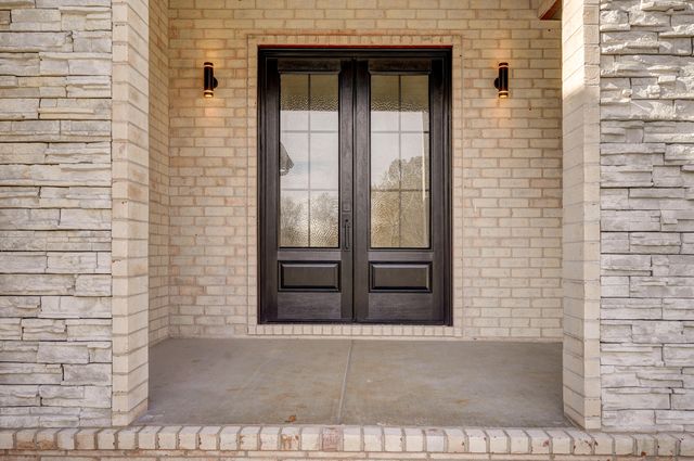 5901 S Clay Avenue, Springfield, MO 65810